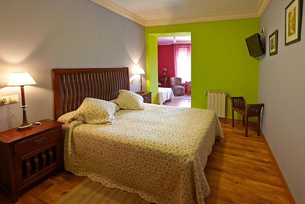 בית הארחה Almuña 	Casa Manoli Luarca מראה חיצוני תמונה