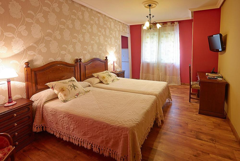 בית הארחה Almuña 	Casa Manoli Luarca מראה חיצוני תמונה